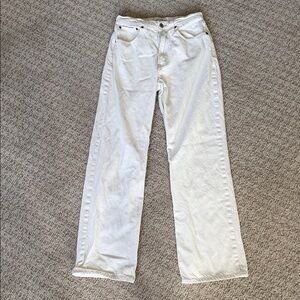 Abercrombie & Fitch Women's Straight Leg Cream Jeans